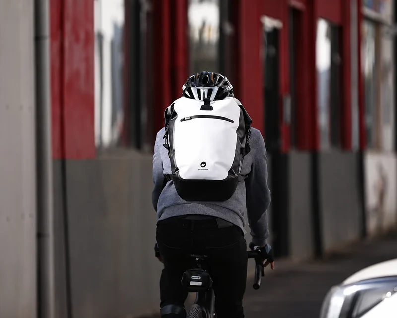 Sacoche vélo porte-bagages sac à dos étanche 27L