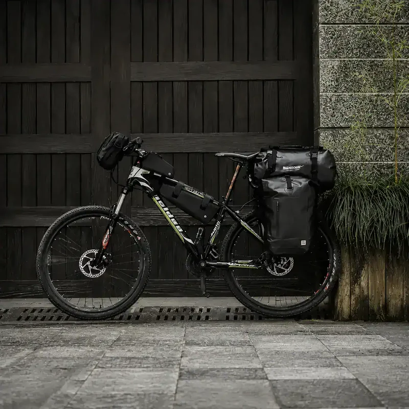 Sacoche de porte-bagage vélo étanche 20L | Randonnée