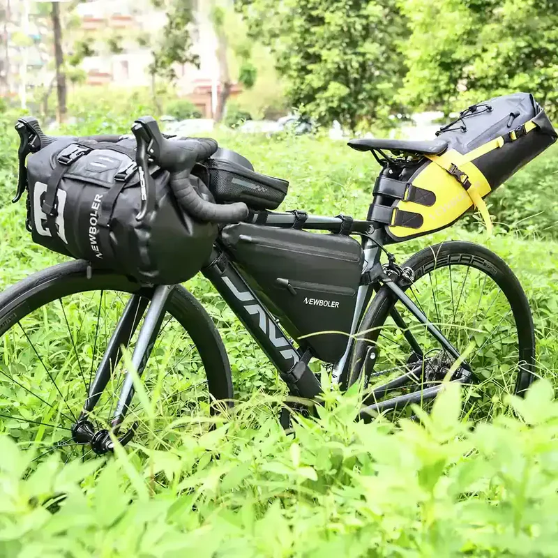 Sacoche cadre vélo triangle 4L imperméable
