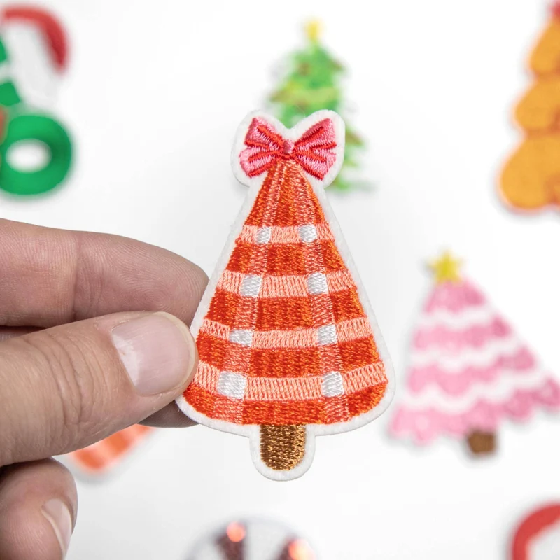 Écusson sapin de Noël en vichy brodé | Thermocollant