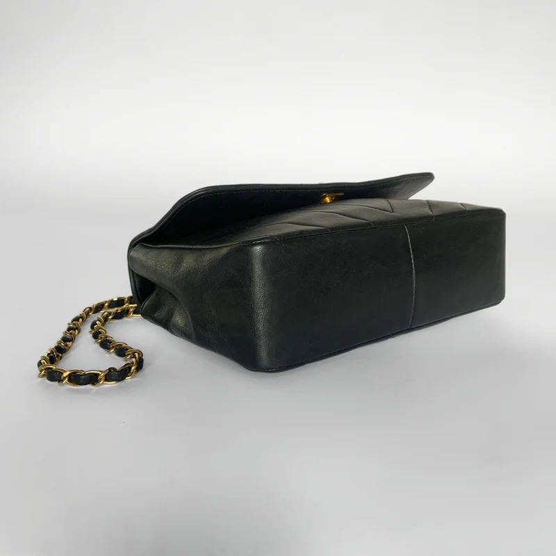 Chanel Sac à poignée supérieure Coco Chevron Cuir d'agneau