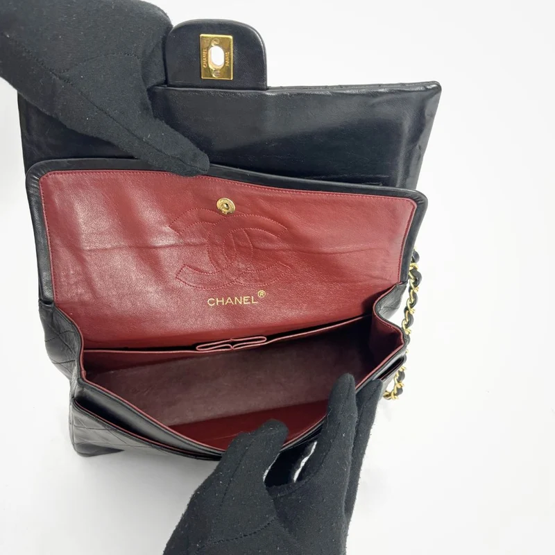 Chanel Moyen Double Classique Flapbag