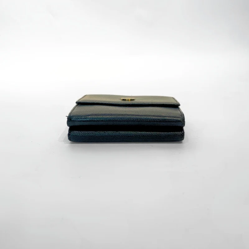 Chanel Portefeuille compact Coco Mark à trois volets