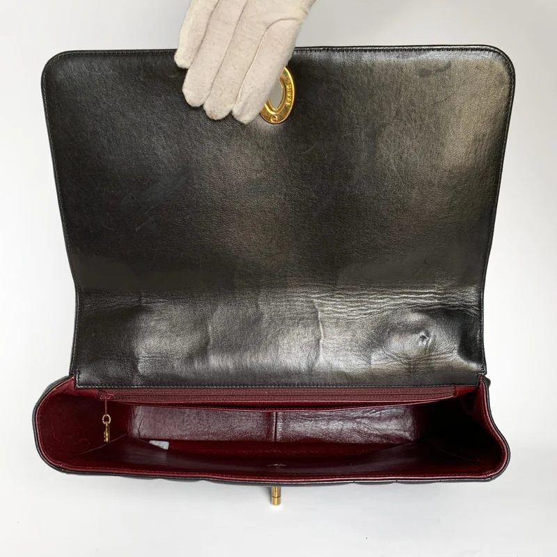 Chanel Sac Coco à poignée supérieure en cuir d'agneau