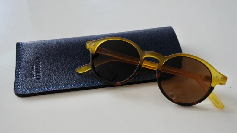 Étui à lunettes