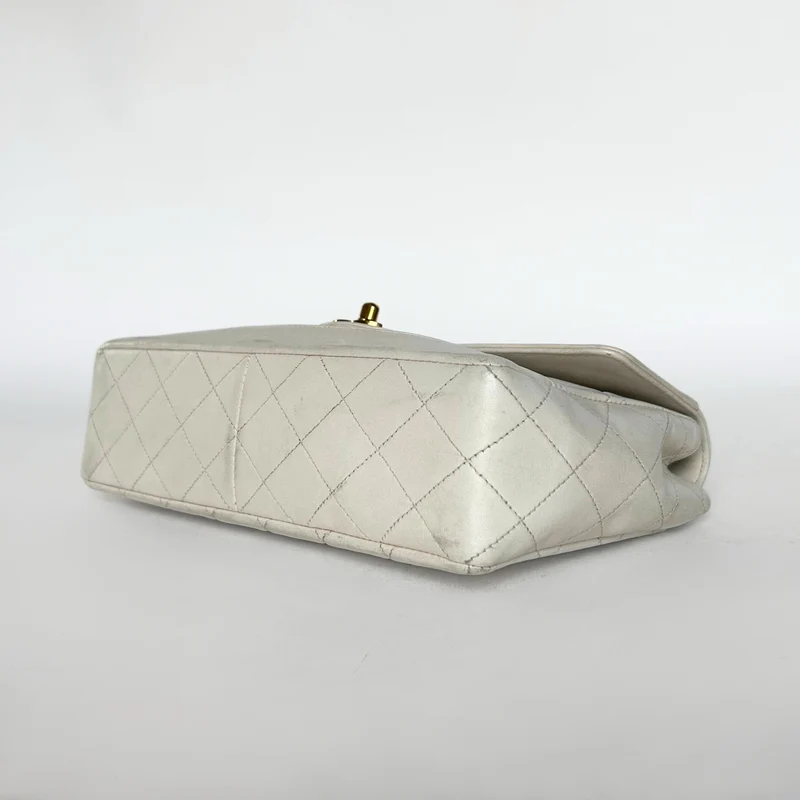 Chanel Diana Flap Bag Cuir d'agneau moyen