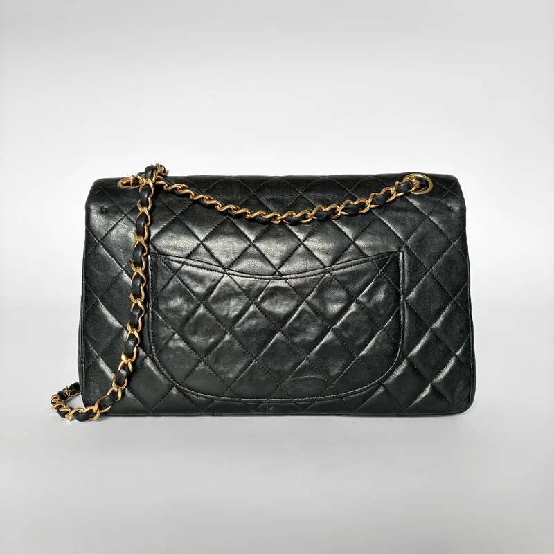 Chanel Classic Flap Bag Cuir d'agneau moyen