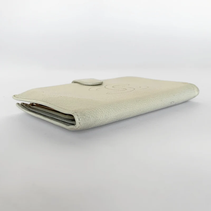 Chanel Portefeuille long français Caviar CC blanc