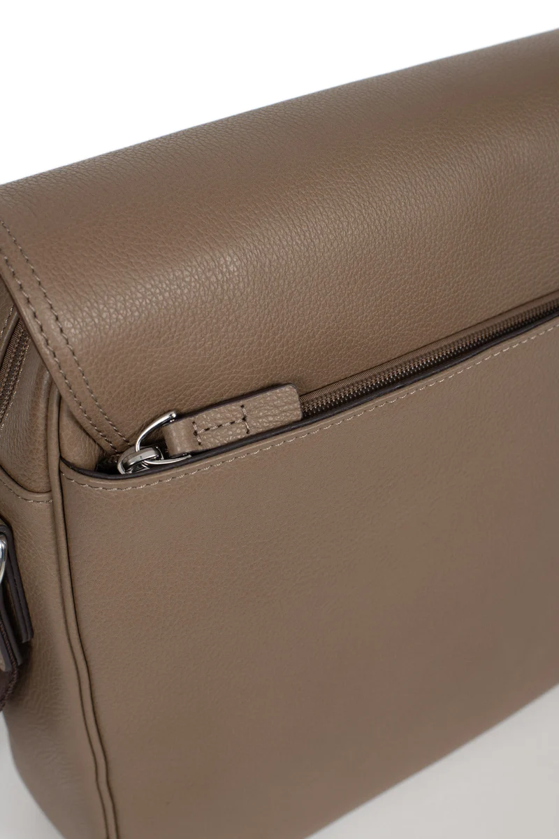 Gibecière - 13" & A4 - Cuir de vachette