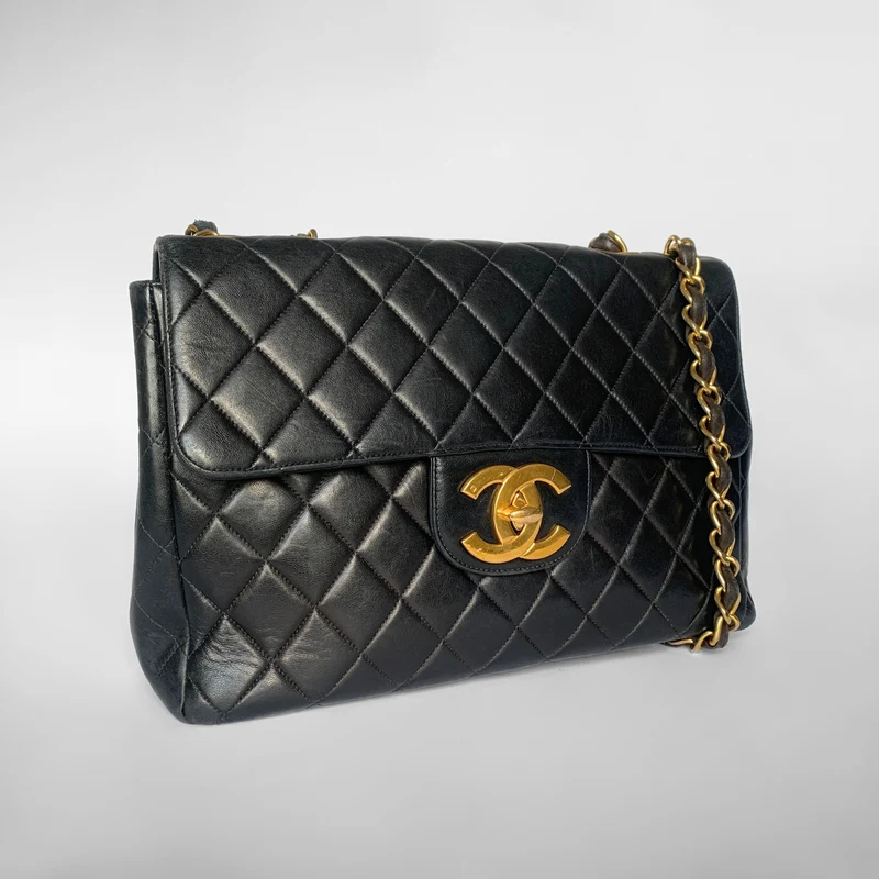 Chanel Classic Flap Bag Maxi cuir d'agneau
