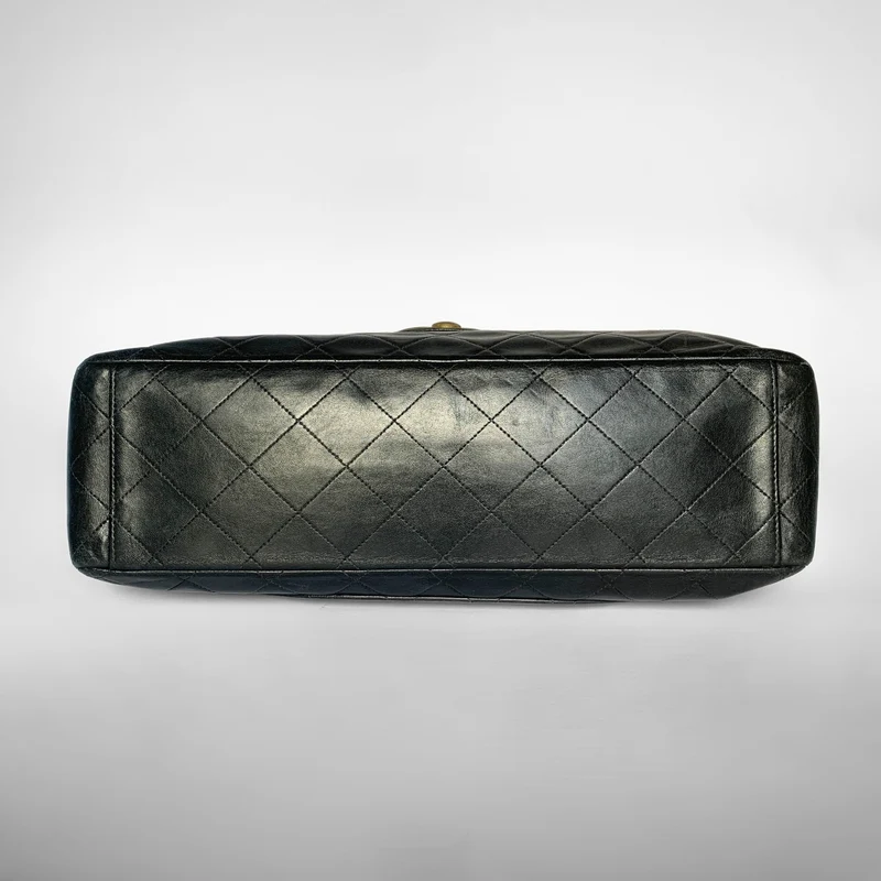 Chanel Classic Flap Bag Maxi cuir d'agneau