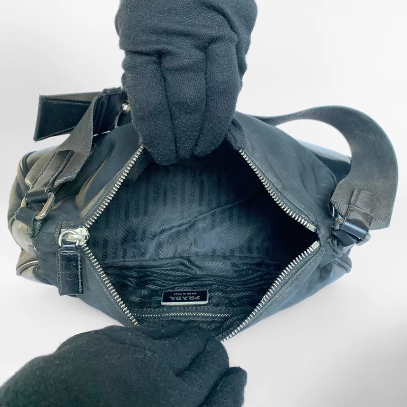 Prada Sac à bandoulière en nylon