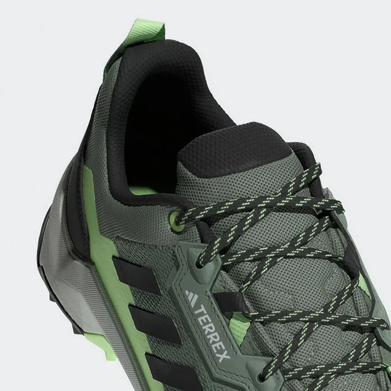 Souliers de randonnée Adidas Terrex AX4 (hommes)