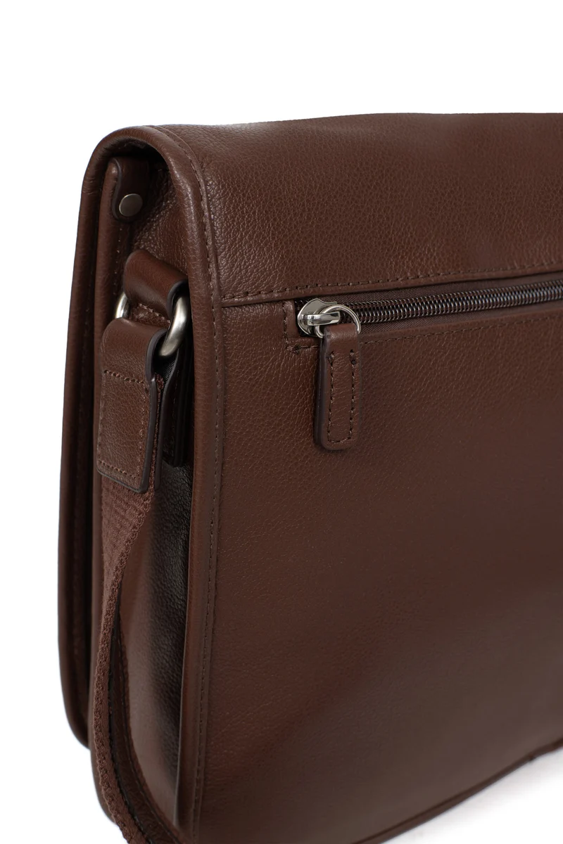 Gibecière - 13" & A4 - Cuir