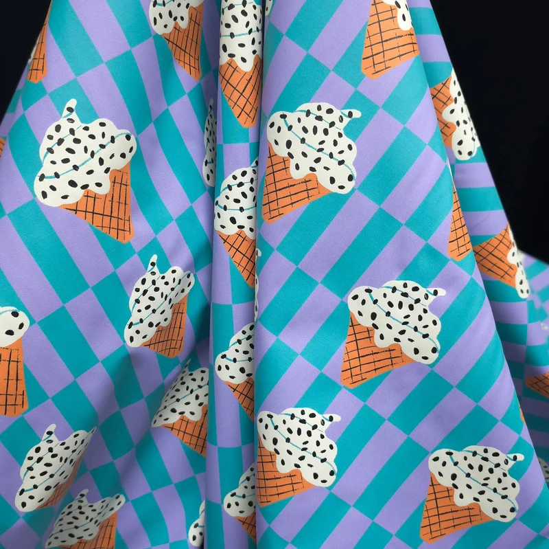 Tissu imperméable | Imprimé cornets de crème glacée vermicelles | Certifié OEKO-TEX®