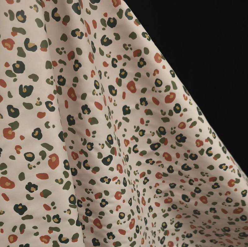 Tissu imperméable | Imprimé léopard neutre | Certifié OEKO-TEX®