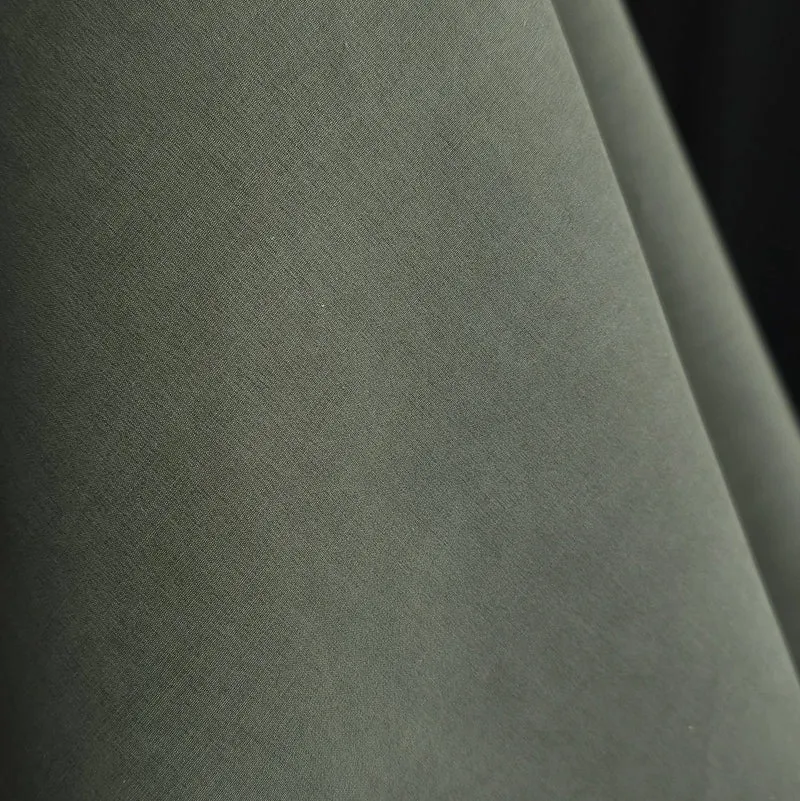 Tissu technique pour vêtements d'extérieur | Coupe-vent et déperlant | Vert Armoise | Fin de ligne de Canada Goose