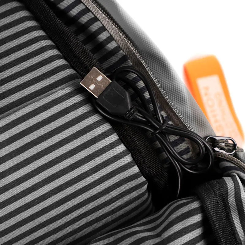 Tracker Next Gen sling bag