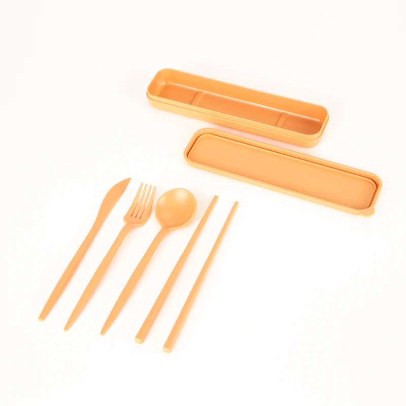 Tracker Utensils Set