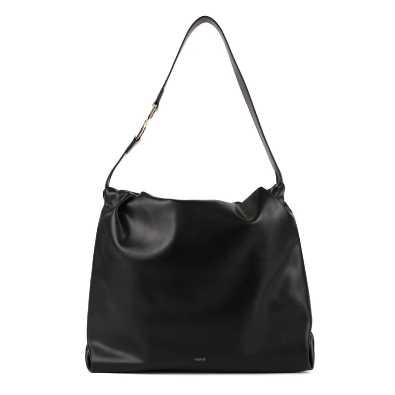 Riona Donna Hobo