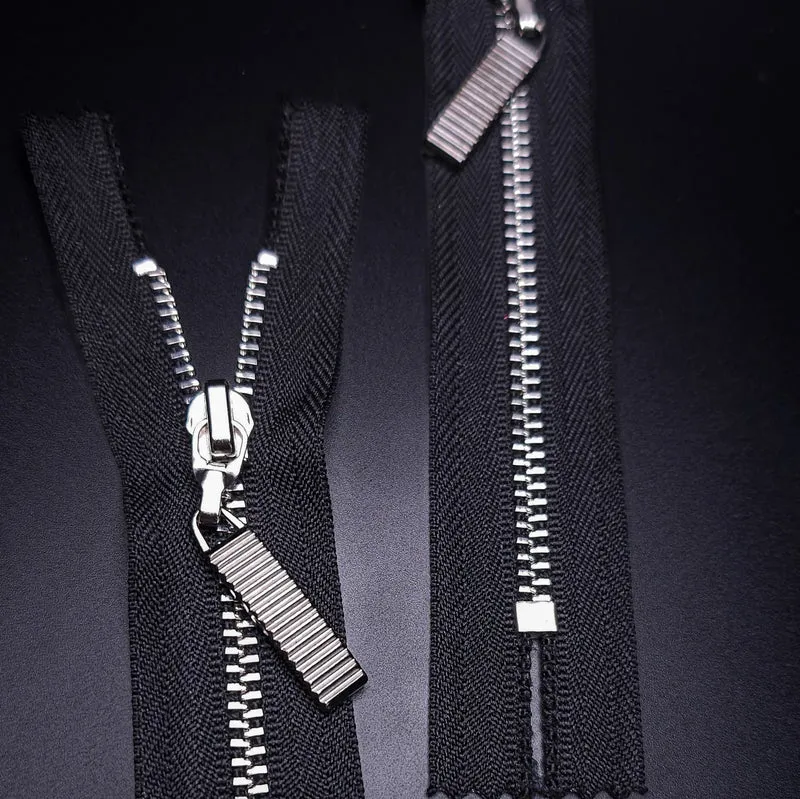 KKF | Fermeture éclair à bout fermé | Métal | #3 | 6.5" / 16.5 cm | Noir