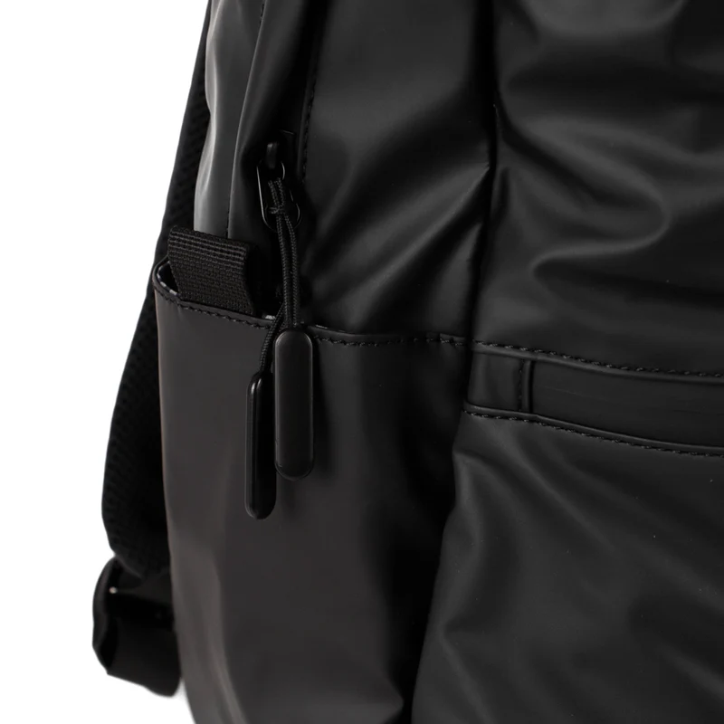 Tracker Everyday Backpack