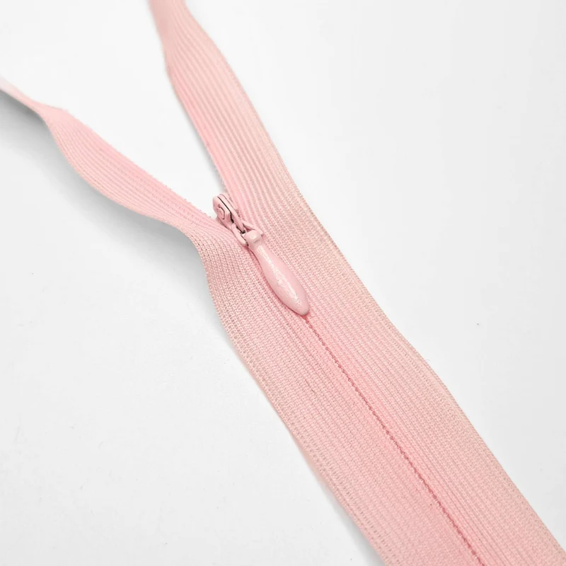 Fermeture éclair invisible à bout fermé | #3 | 6 3/4'' - 17 cm