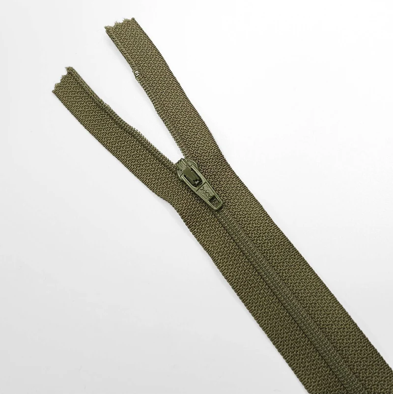 YKK | Fermeture éclair À Bout Fermé | Spirale | Vert | #2 | 6 3/4'' - 17 cm | SS274 - SS294