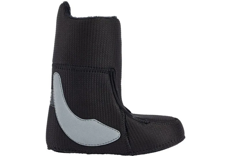 GROM MARCHE SUR SNOWBOARD BOTTES