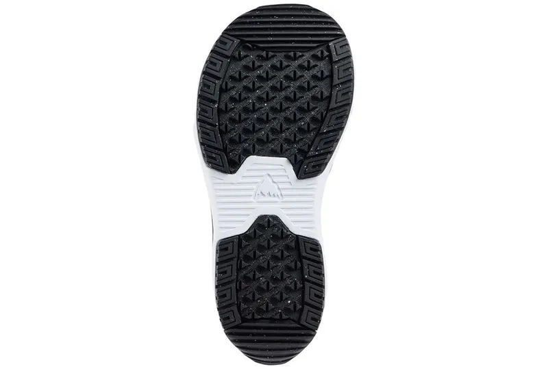 GROM MARCHE SUR SNOWBOARD BOTTES