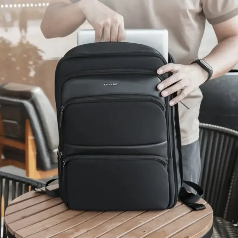 Sac à dos ultra plat extensible 17 pouces - NeoFlat X
