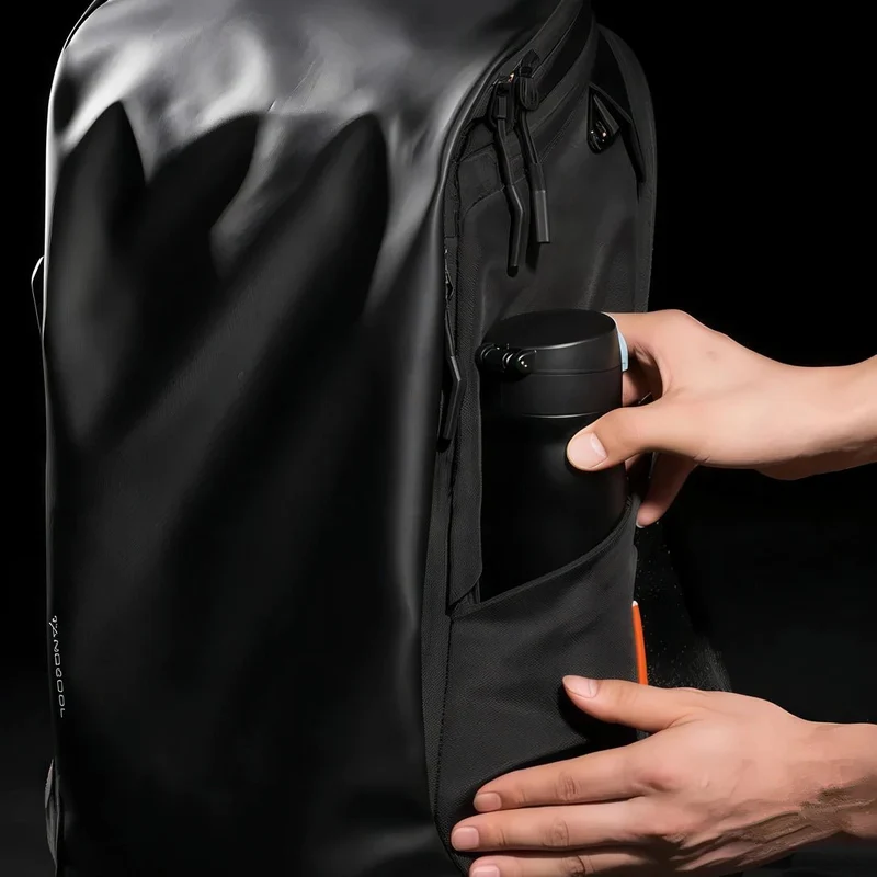 Sac à dos imperméable ordinateur (16 et 17 pouces)