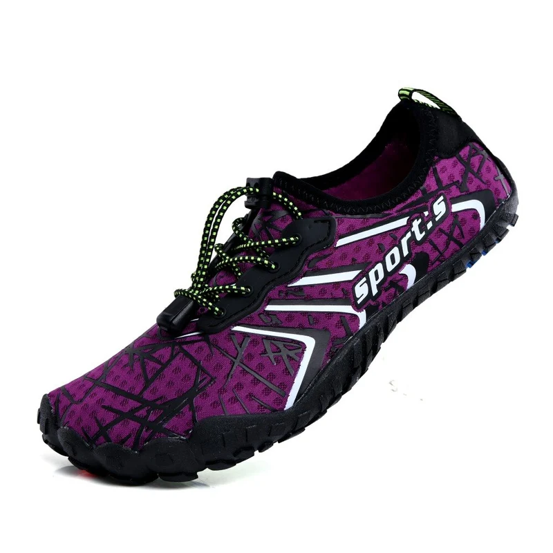 Aqua Shoes for Men Summer 2019 Swimming Beach On-surf Breathable Yoga Sport Gym Sneaker Rubber Wading Shoes Male Water Shoes