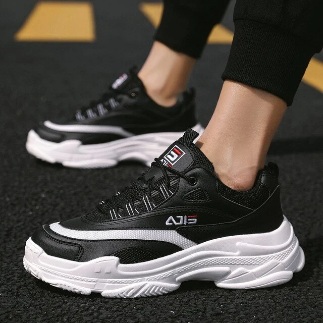 New Male Light Gym Sport Shoes for Men Ultra Fitness Stability Sneakers Men Athletic Trainers Men Tennis Shoes High Quality