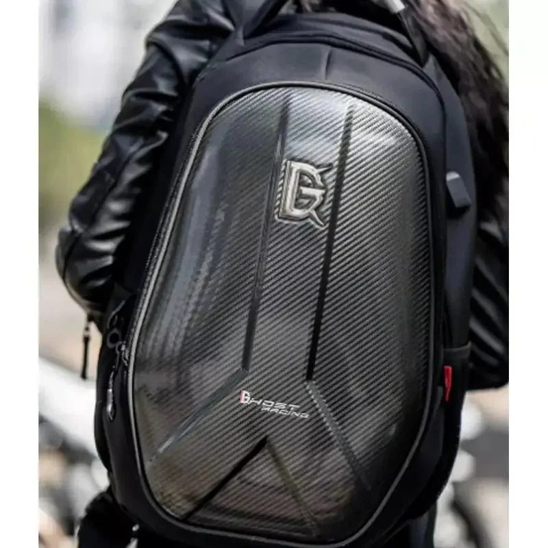 Sac à dos moto rigide
