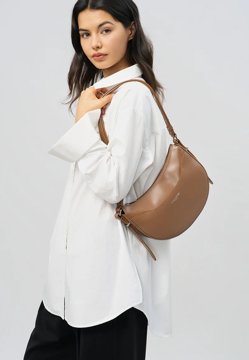 Lancaster Sac Demi-lune Zippé Suave Ace Cuir Noisette