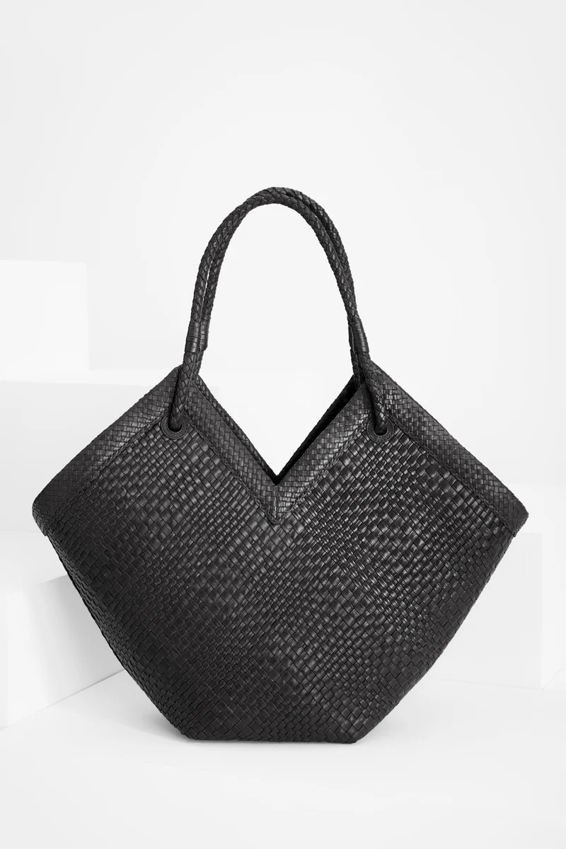 TRINITY LARGE Black