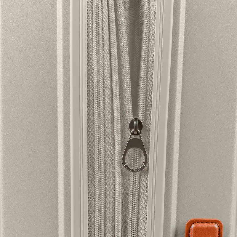 Vintage Aura Carry-on