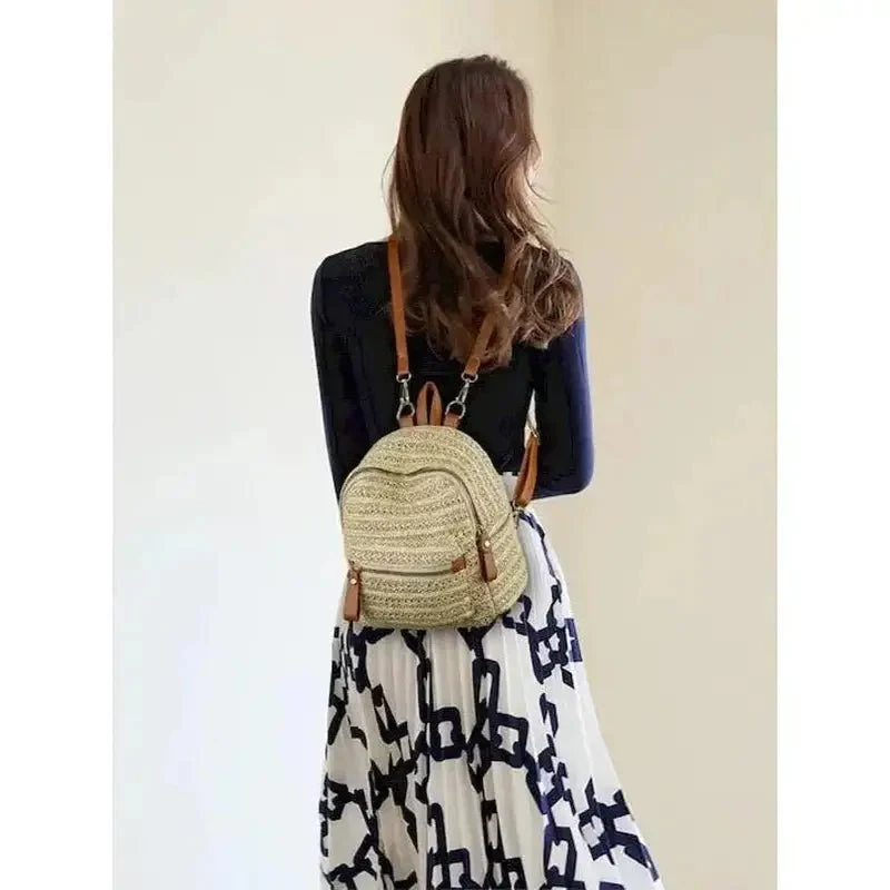 Petit sac à dos femme de plage en paille