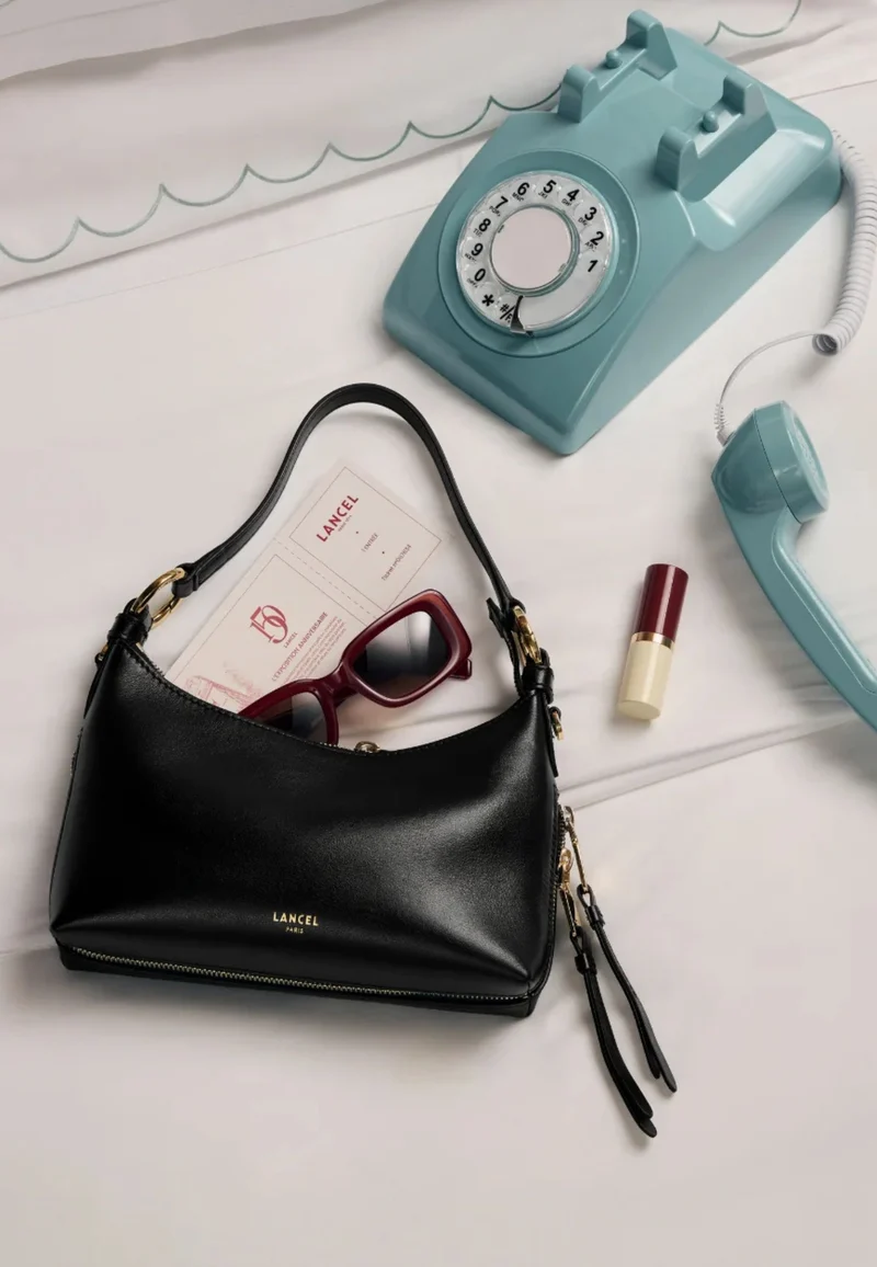 Lancel Origami Sac Baby Hobo Zippé Cuir Noir
