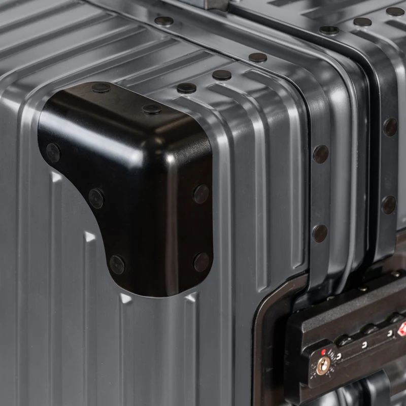 Elite / Aluminum 2-Piece Luggage Set