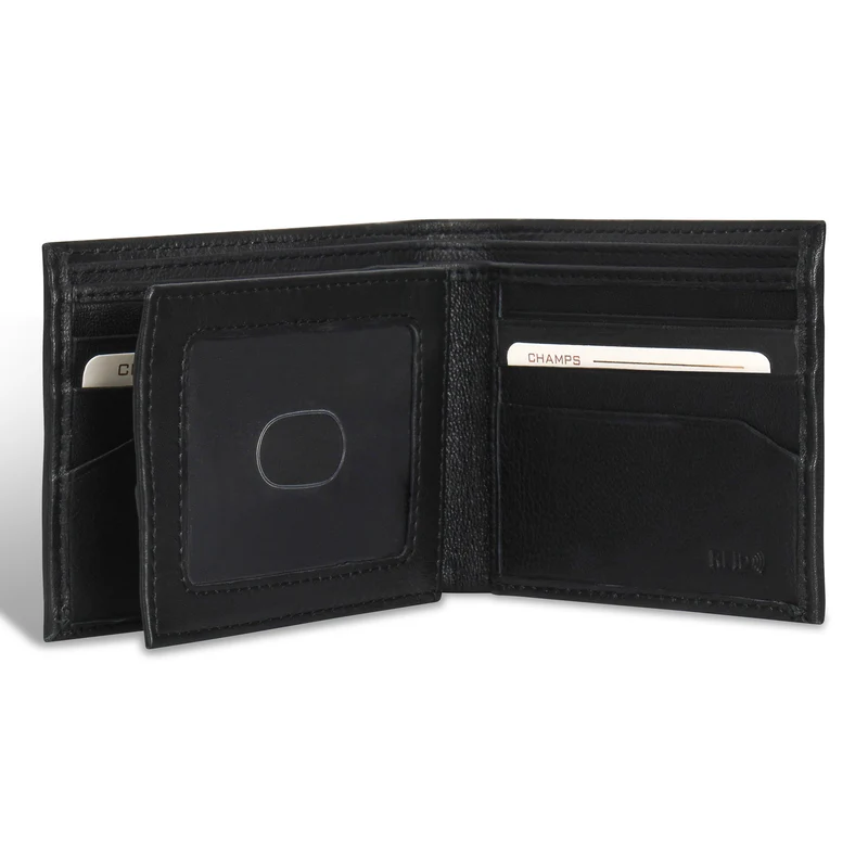 Classic / Leather Center-Wing Wallet