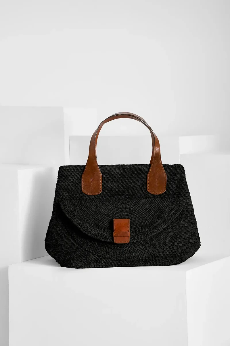 LAZA II Black