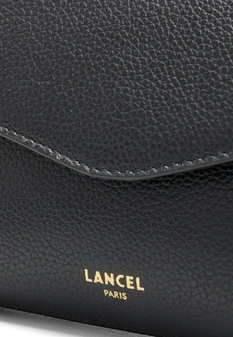 Lancel Enveloppe Pochette Chaîne Porte-Cartes Amovible Cuir Noir