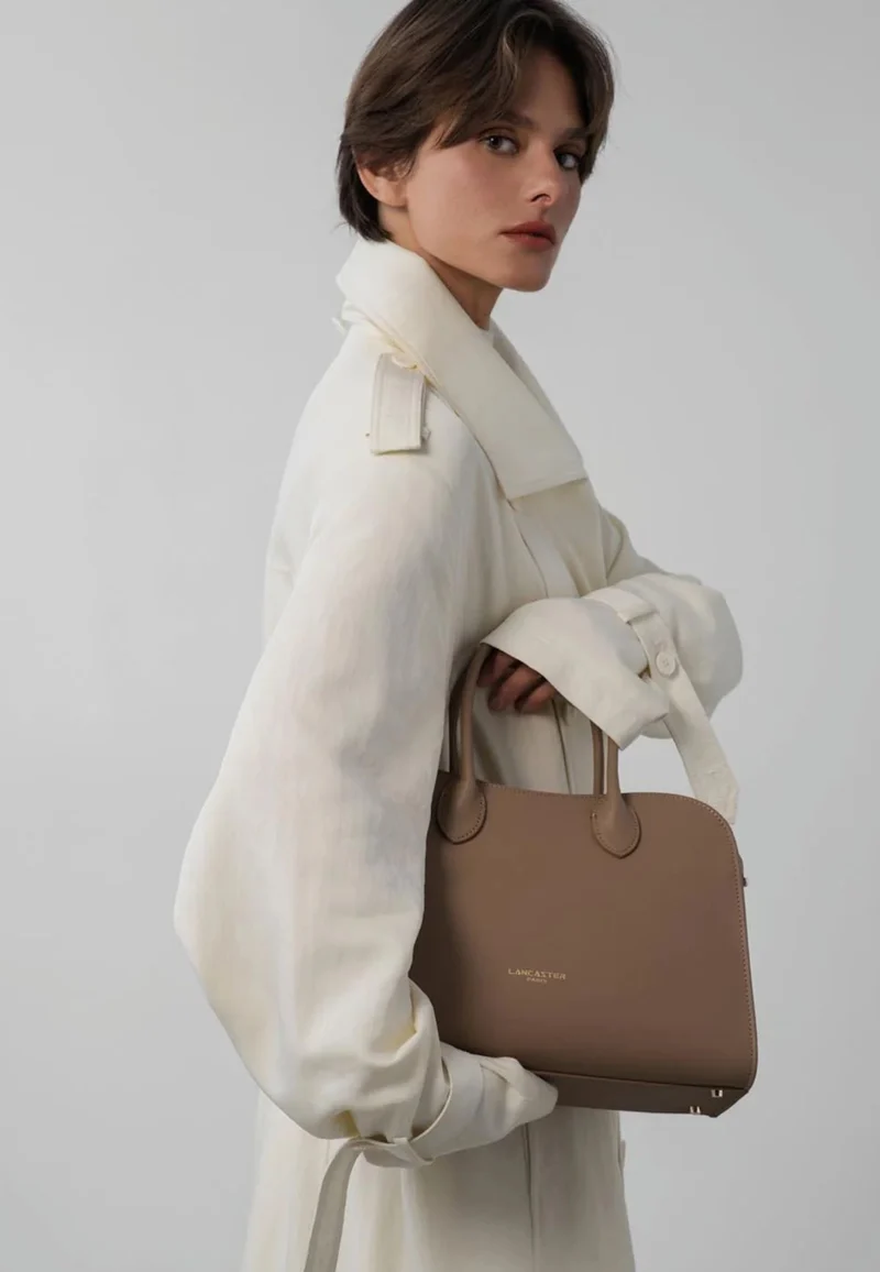 Lancaster Sac à main Zippé M Donna Hopper Praline