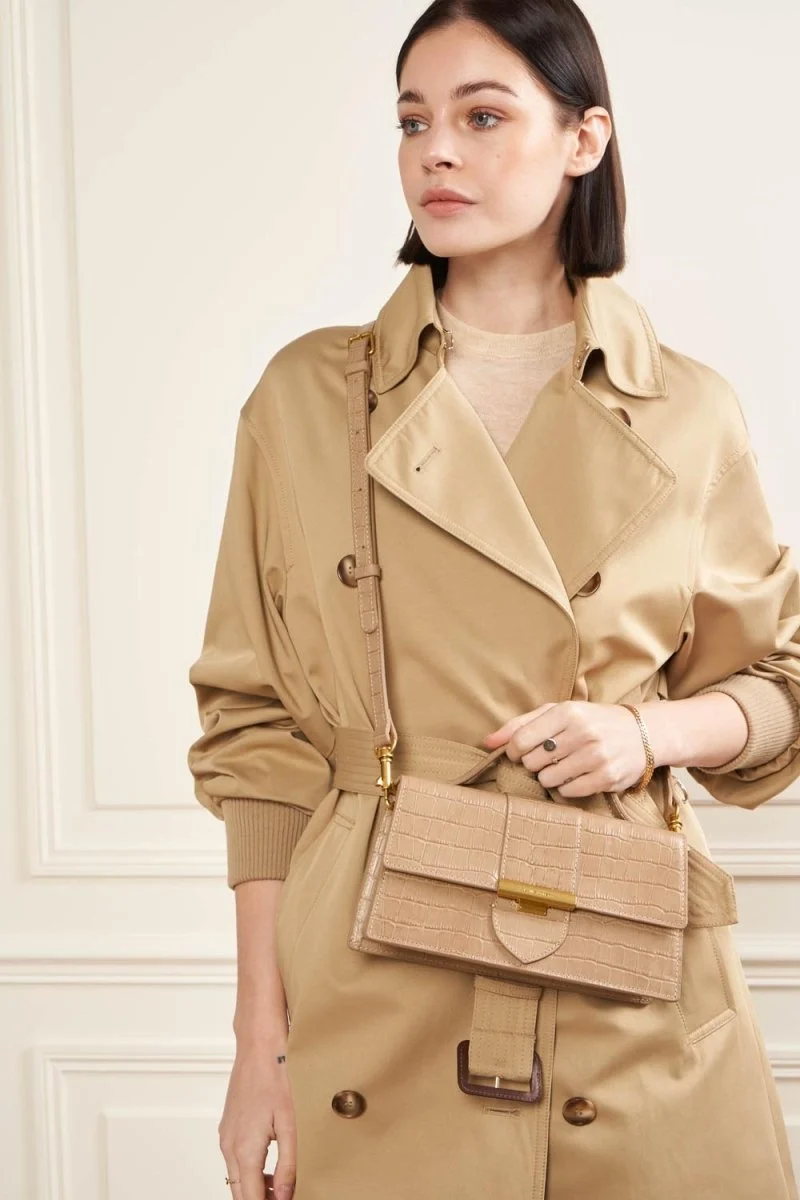 Lancaster Sac baguette A rabat avec fermoir M Croco Ily Naturel