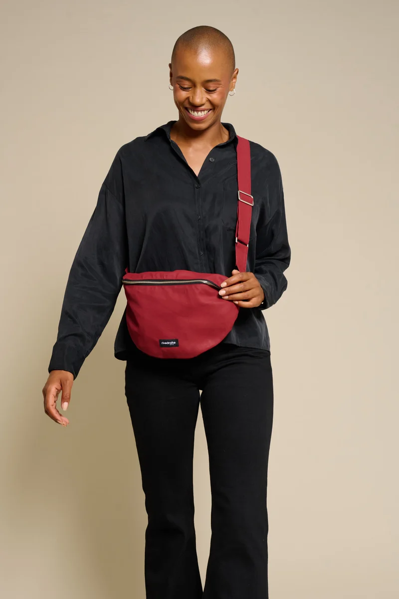 Custine XL le grand sac banane - Coton organique enduit Rouge