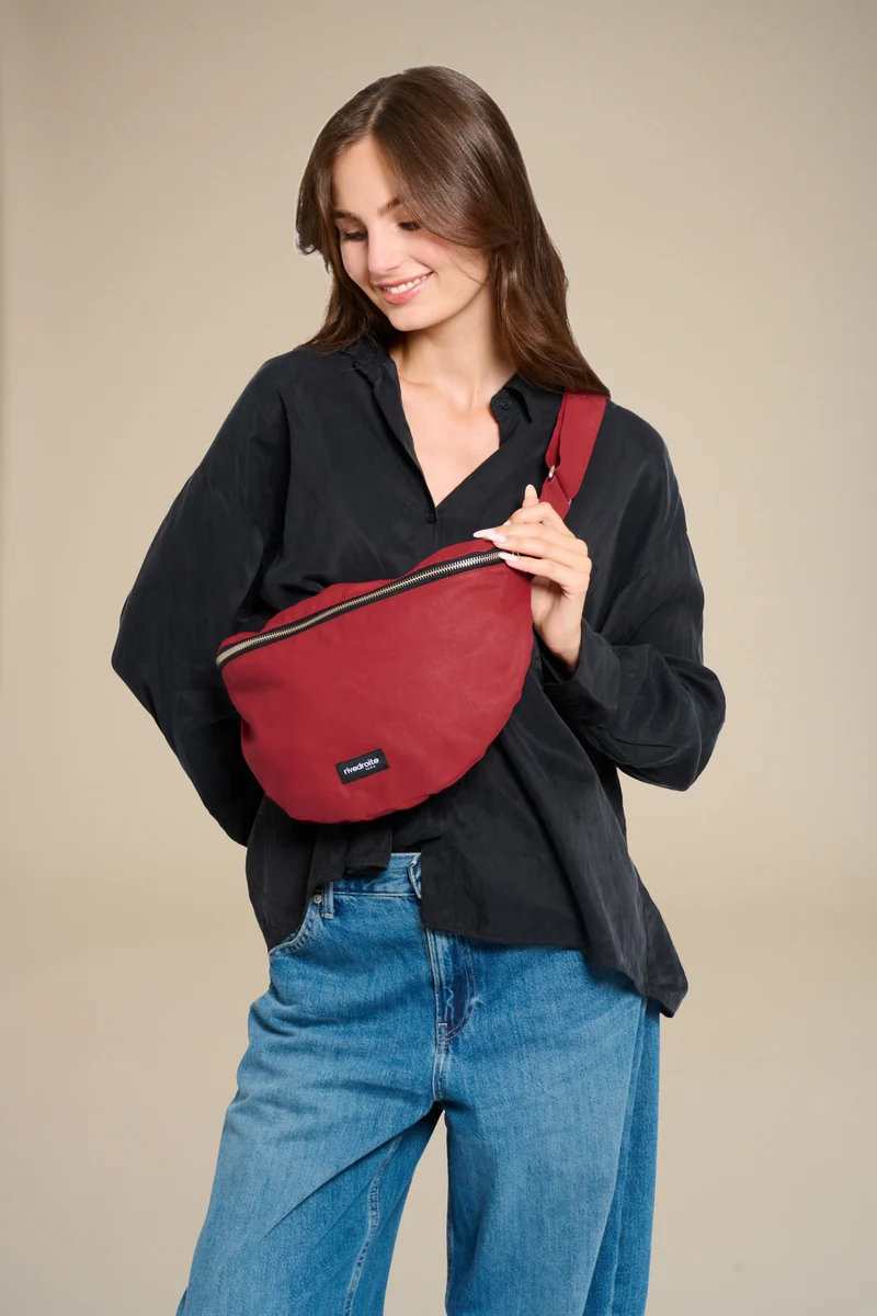 Custine XL le grand sac banane - Coton organique enduit Rouge