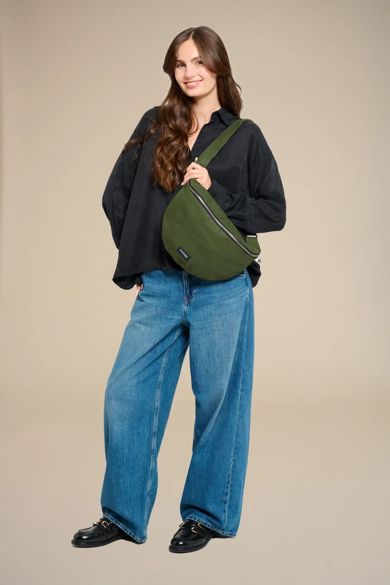 Custine XL le grand sac banane - Coton organique enduit Vert