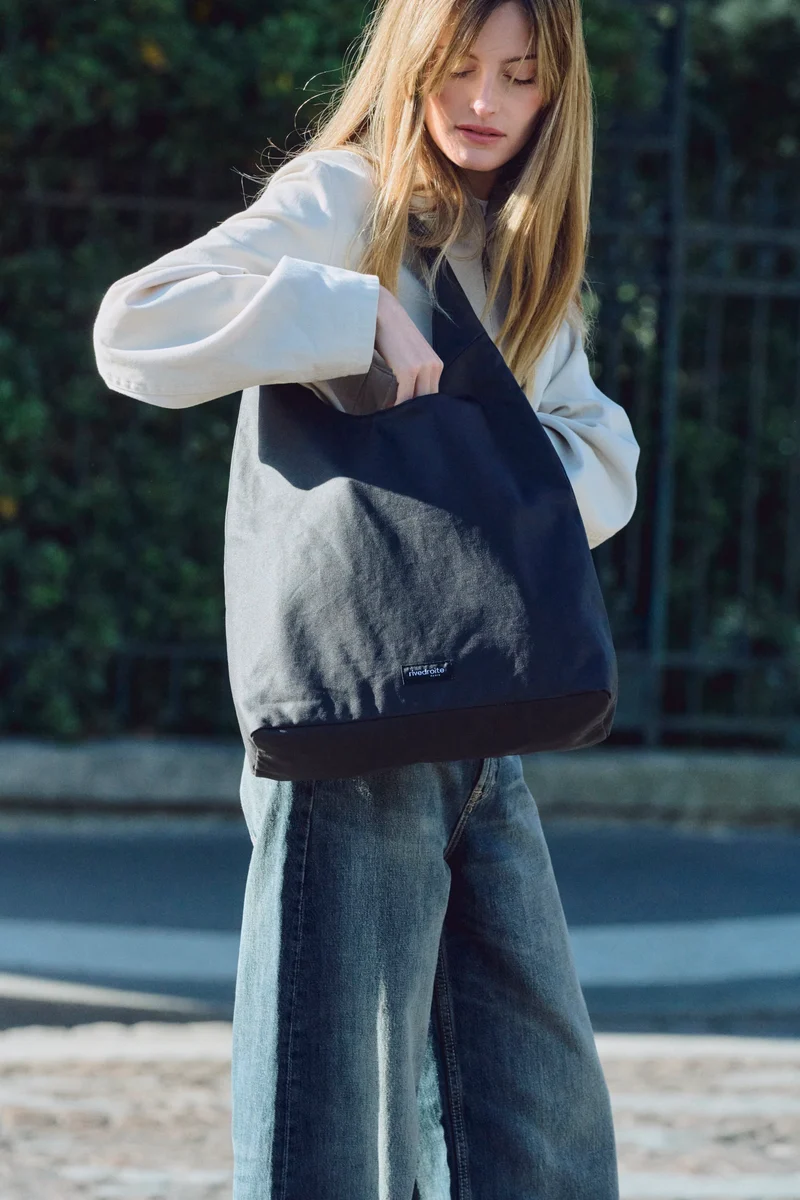 Richelieu le sac hobo - Coton recyclé ciré Noir
